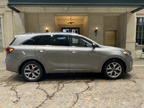 Used 2019 Kia Sorento SX w/ SX Touring Package image 2