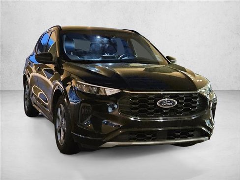Used 2023 Ford Escape ST-Line image 3