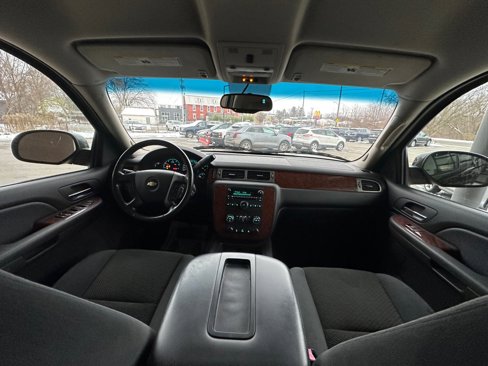 Used 2008 Chevrolet Suburban 2500 LT w/ Convenience Package 1 image 18