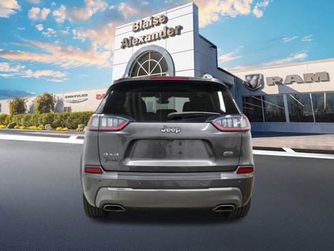 Used 2019 Jeep Cherokee Overland w/ Technology Group image 6