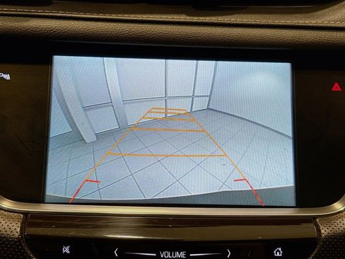Used 2017 Cadillac XT5 FWD w/ LPO, Wheel Lock Package image 9