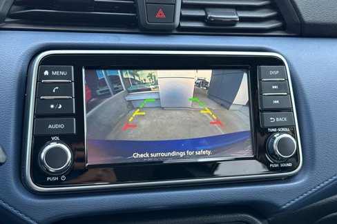 Used 2023 Nissan Versa SV image 21