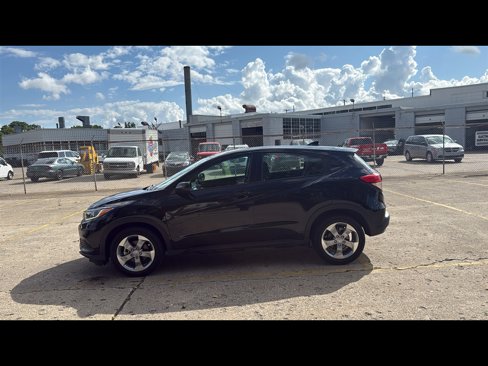 Used 2022 Honda HR-V LX image 3