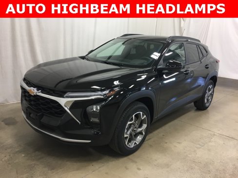 New 2025 Chevrolet Trax LT w/ Driver Confidence Package image 8