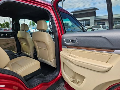 Used 2016 Ford Explorer Limited image 14