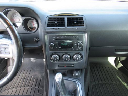 Used 2014 Dodge Challenger R/T image 18