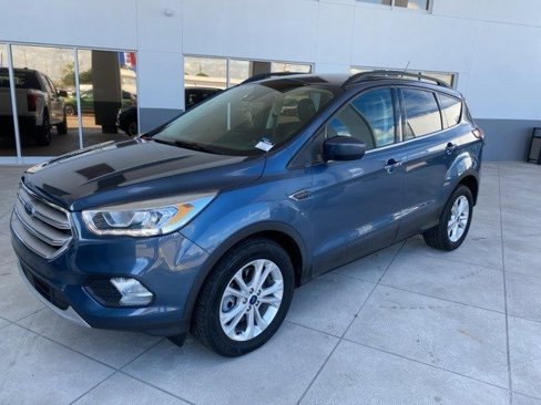 Certified 2018 Ford Escape SEL w/ Ford Safe & Smart Package image 2