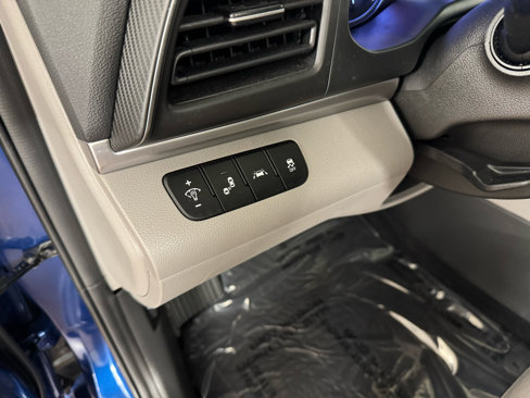 Used 2020 Hyundai Elantra Value Edition image 15