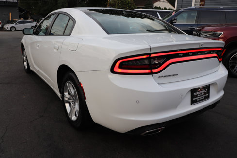 Used 2022 Dodge Charger SXT image 3