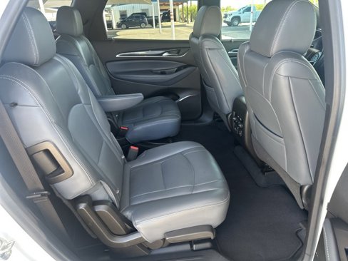 Used 2022 Buick Enclave Premium image 10