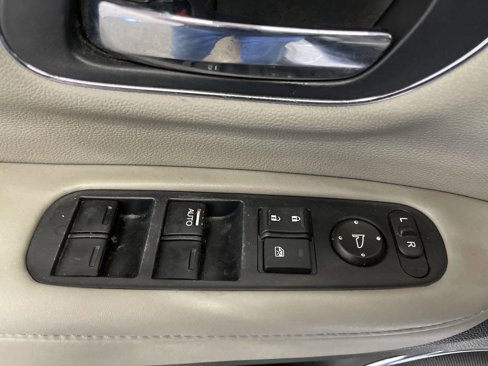 Used 2018 Honda HR-V EX-L image 12