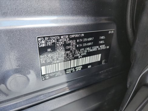 Used 2025 Toyota RAV4 XLE image 25