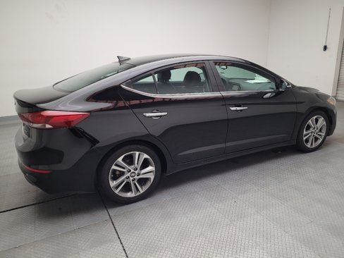 Used 2017 Hyundai Elantra Limited image 10