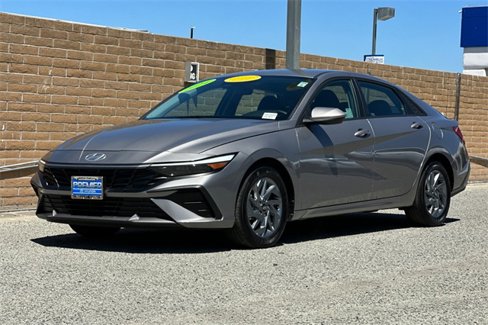 Used 2024 Hyundai Elantra SEL image 7