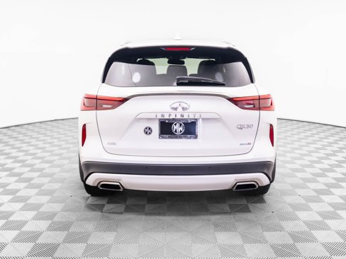 Used 2020 INFINITI QX50 Essential w/ Edition 30 Package image 4