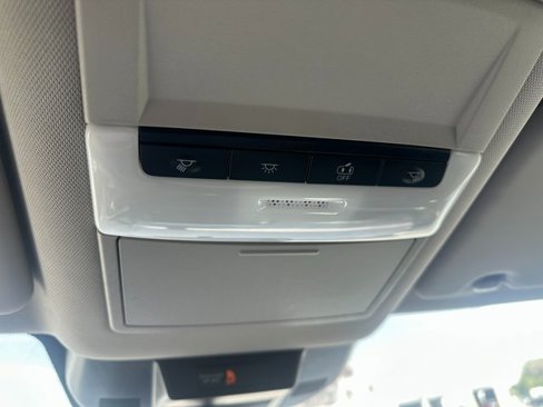 Used 2024 Nissan Rogue S image 27
