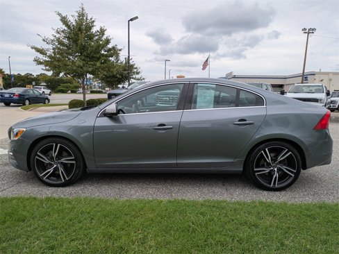 Used 2017 Volvo S60 T6 R-Design Platinum w/ Climate Package image 7