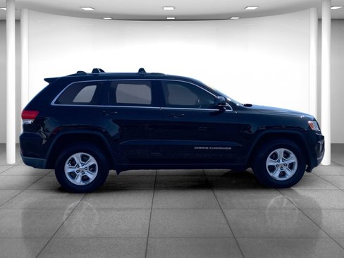 Used 2014 Jeep Grand Cherokee Laredo w/ Security & Convenience Group image 8