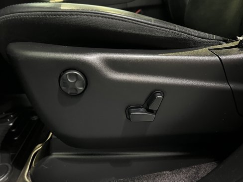 Used 2019 Jeep Grand Cherokee Altitude image 20