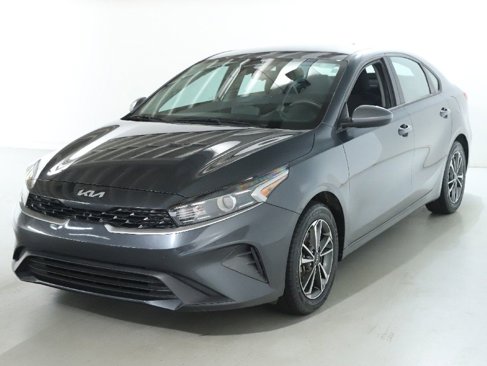 Used 2023 Kia Forte LXS image 1