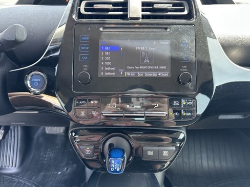 Used 2019 Toyota Prius L Eco image 16