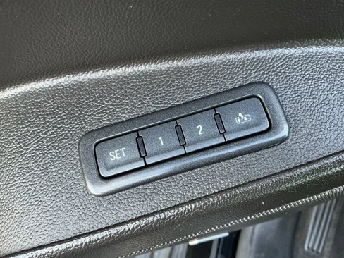 Used 2017 Chevrolet Suburban LT image 68
