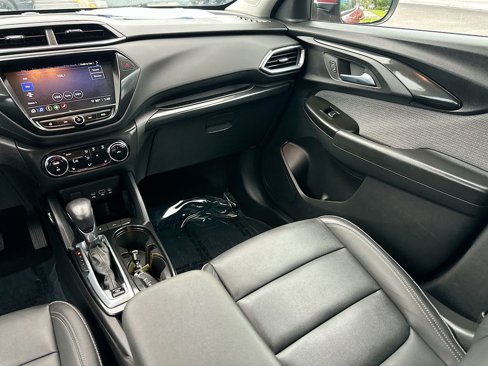 Used 2021 Chevrolet TrailBlazer LT w/ Premium Seating Package image 22