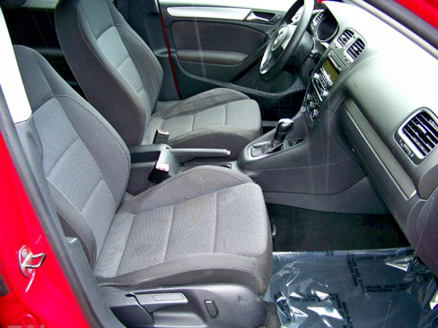 Used 2011 Volkswagen Golf 4-Door image 20