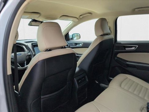 Used 2024 Ford Edge SEL image 16