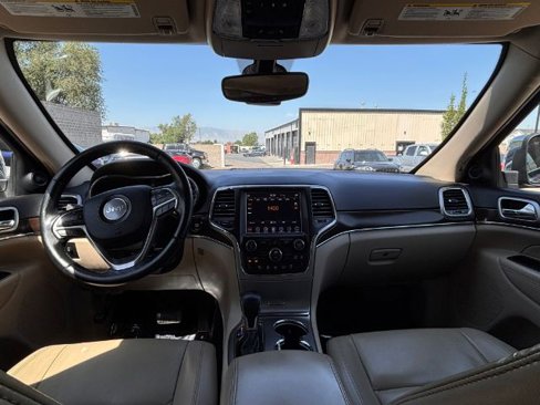 Used 2018 Jeep Grand Cherokee Limited image 20