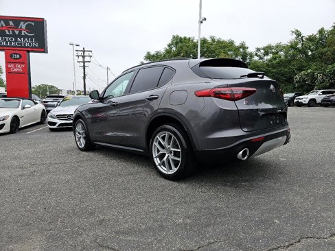 Used 2018 Alfa Romeo Stelvio Ti Sport image 7