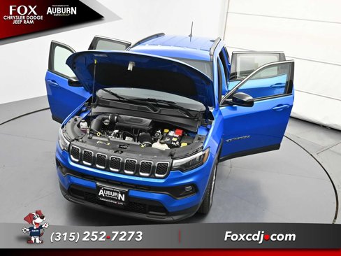 Used 2023 Jeep Compass Latitude w/ Convenience Group image 32