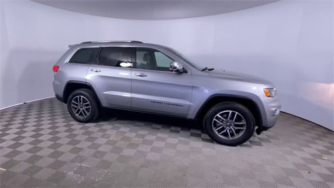 Used 2019 Jeep Grand Cherokee Limited image 35