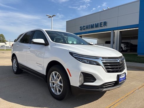 Used 2022 Chevrolet Equinox LT image 2