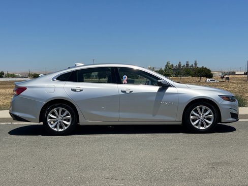 Used 2022 Chevrolet Malibu LT image 3