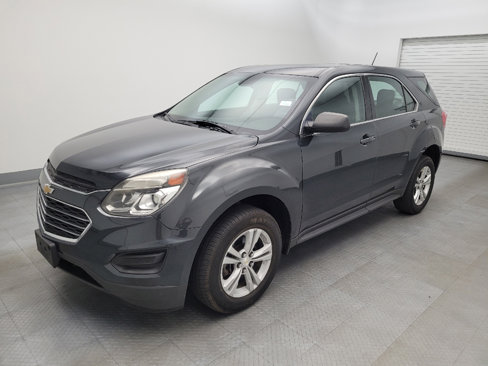Used 2017 Chevrolet Equinox LS image 2
