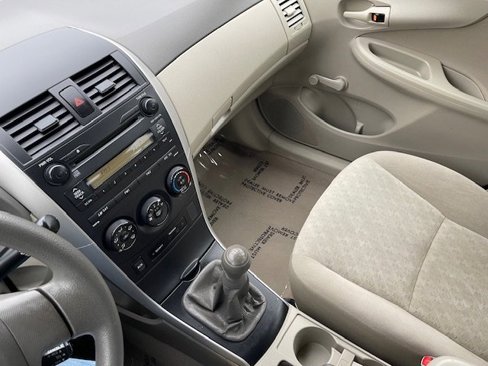Used 2009 Toyota Corolla image 25