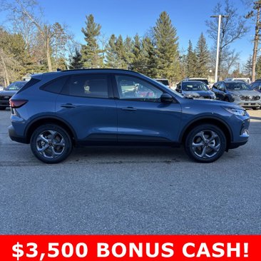 New 2025 Ford Escape ST-Line w/ Tech Pack #1 image 2