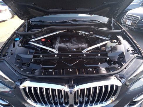 Used 2019 BMW X5 xDrive40i w/ Luxury Seating Package image 25
