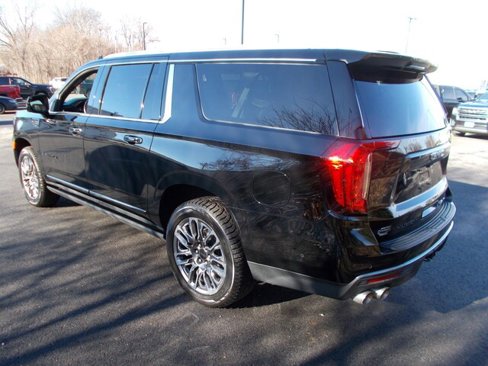 Certified 2023 GMC Yukon XL Denali Ultimate image 11