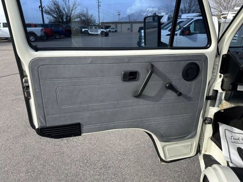 Used 1990 Volkswagen Vanagon image 12