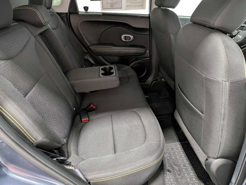 Used 2015 Kia Soul + image 35