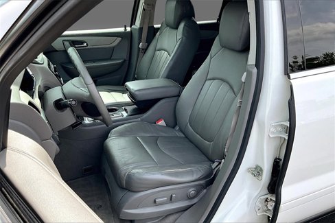 Used 2015 Chevrolet Traverse LT image 14