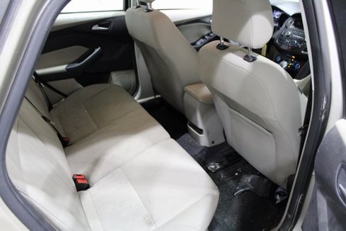 Used 2018 Ford Focus SE image 24