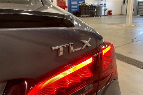 Used 2018 Acura TLX V6 w/ Technology & A-SPEC Pkg image 8