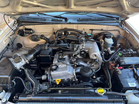 Used 2002 Toyota Tacoma 4x4 Regular Cab image 28