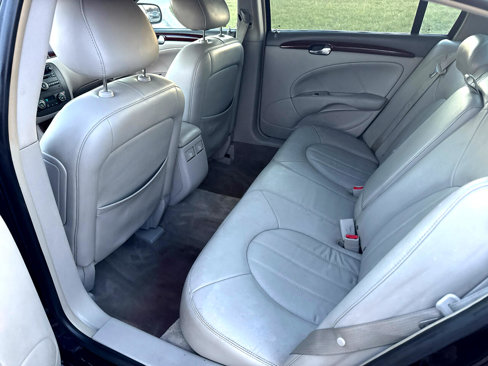 Used 2009 Buick Lucerne CXL image 17