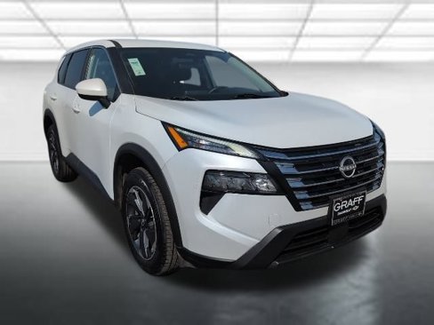 Used 2024 Nissan Rogue SV image 1