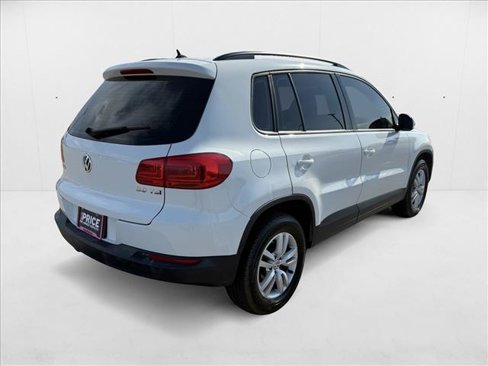 Used 2016 Volkswagen Tiguan S image 5
