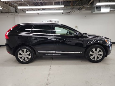 Used 2016 Volvo XC60 T6 image 4